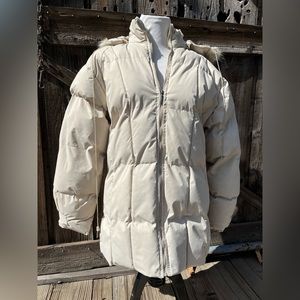 NSI Off White Puffer Jacket Large (see measurements )